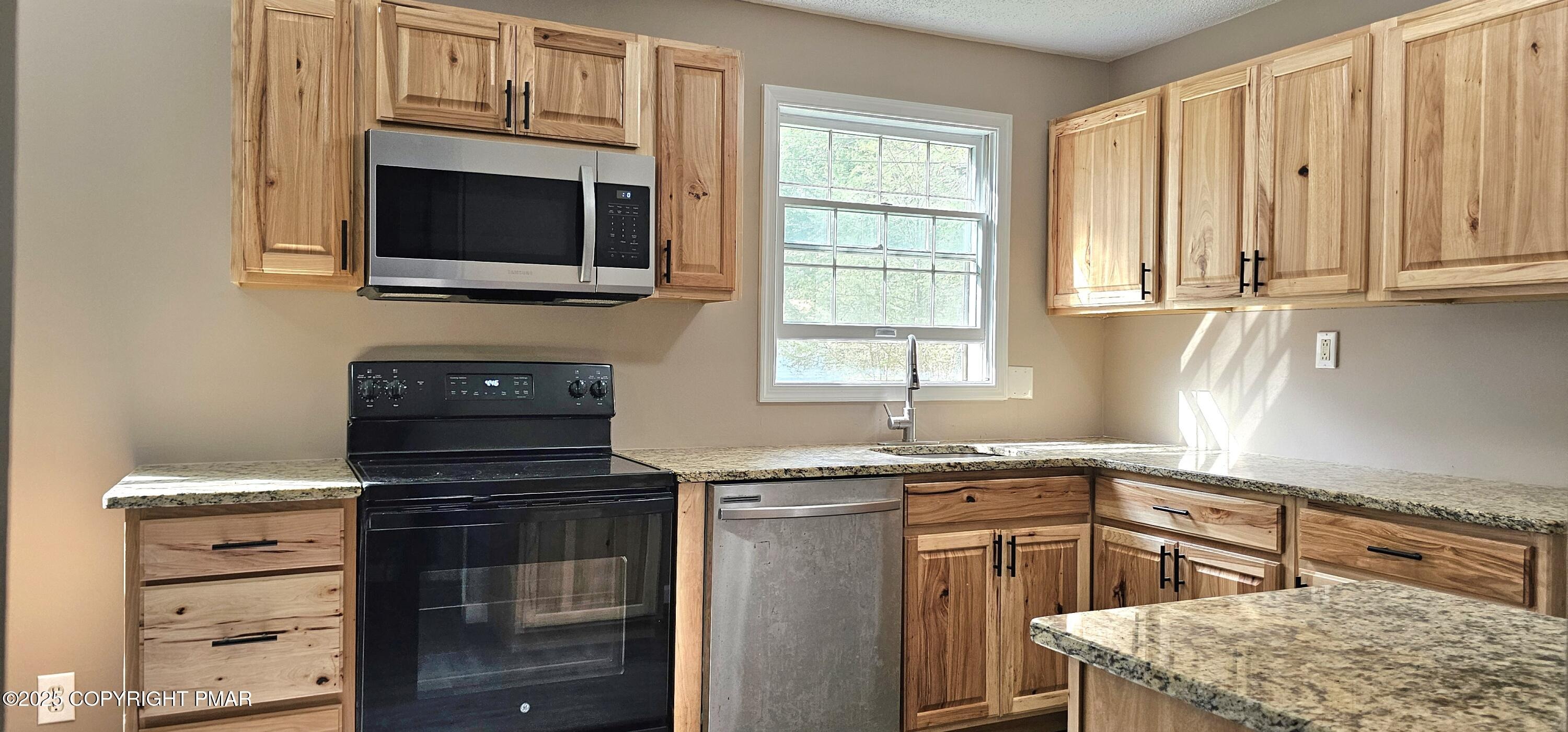 Fawn Grove Dr, Albrightsville, PA 18210 #1