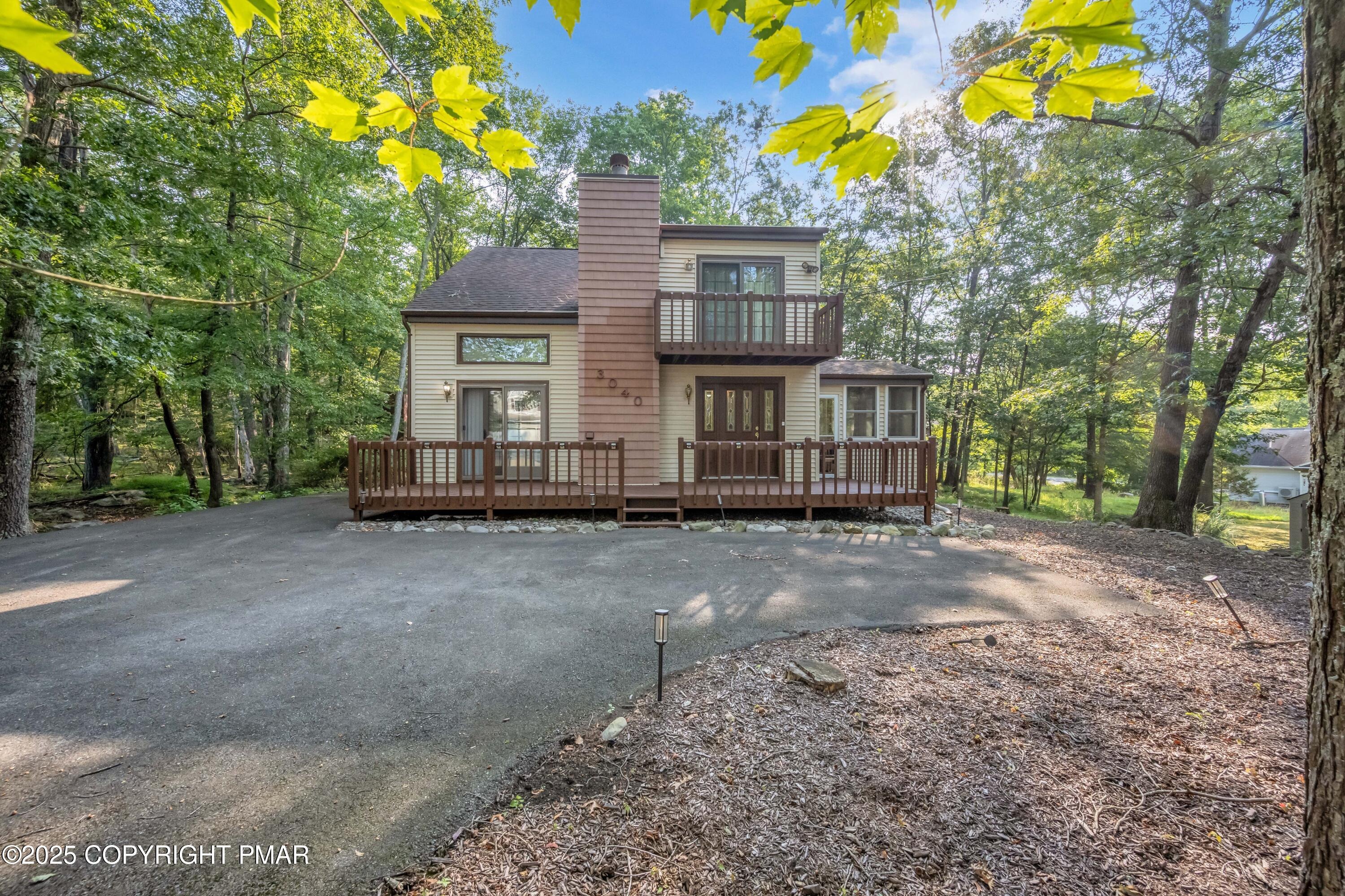 Brentwood Dr, Bushkill, PA 18324 #1