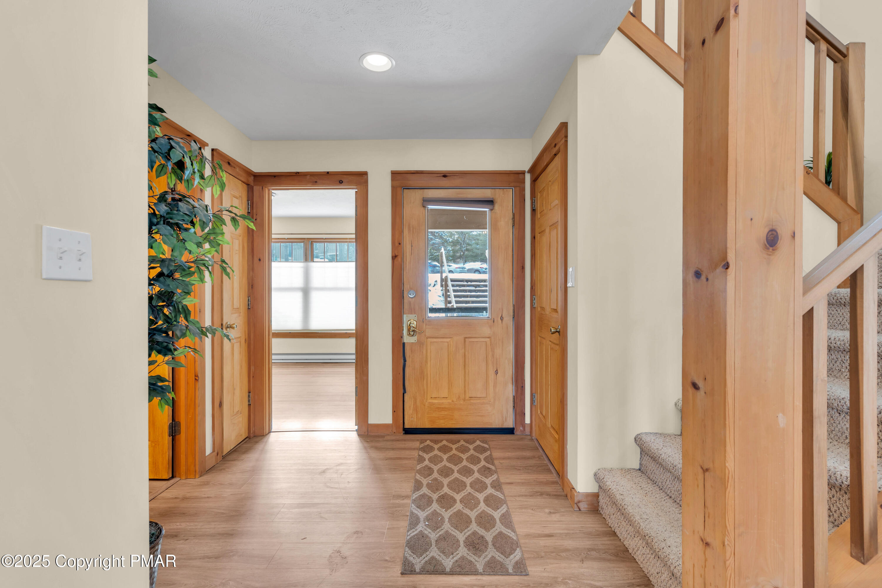 Pine Ct, Tannersville, PA 18372