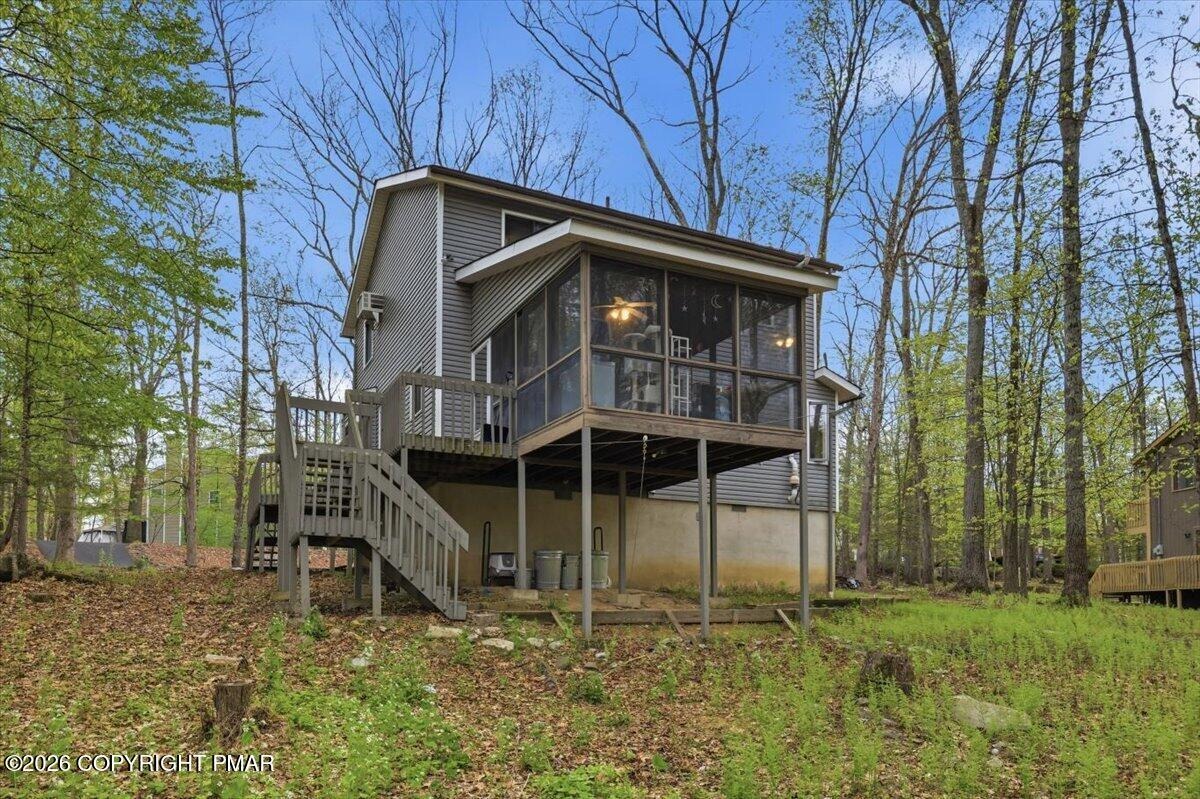 Dunchurch Dr, Bushkill, PA 18324 #1