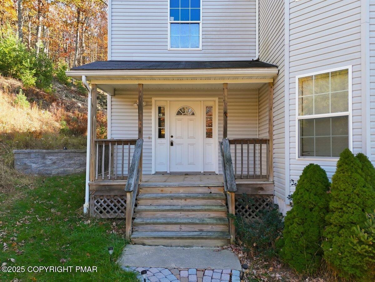 Alford Ct, Bushkill, PA 18324 #1